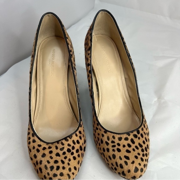 Banana Republic Cheetah Wedge Shoes - Picture 2 of 8